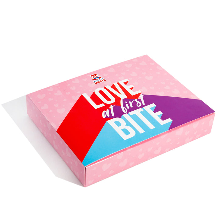 Love Bites Box, paquete de 12 cajitas de chocolates y caramelos