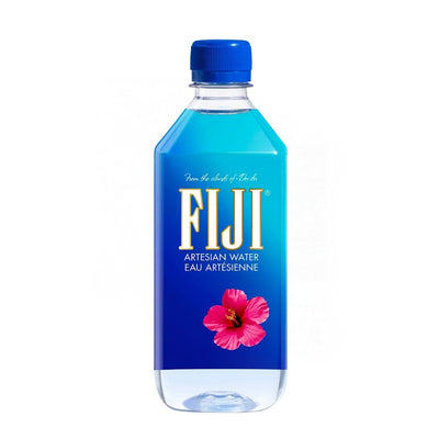 Confezione da 330ml di acqua purissima Fiji Artesian Water