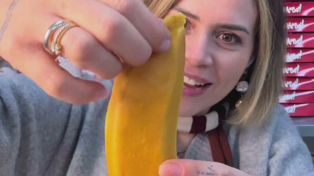 Gracias Ka Banana Cake Peelerz, pastel pelable con forma y sabor a plátano de 65g 