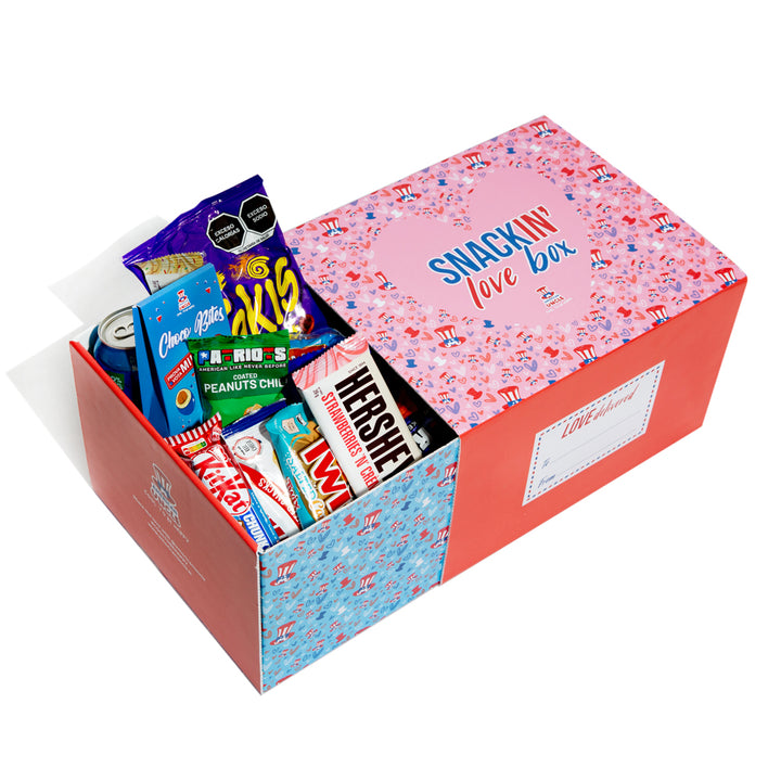 Snackin’ Love Box, caja de 40 productos dulces, salados y bebidas 
